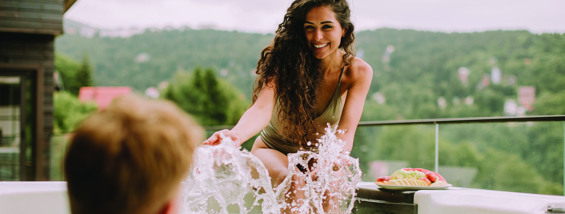 Our spas are built to deliver the very highest
performing hydrotherapy machine tuned to maximize health and wellness
benefits.